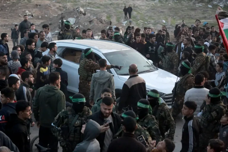 Hamas oslobodio tri izraelska taoca