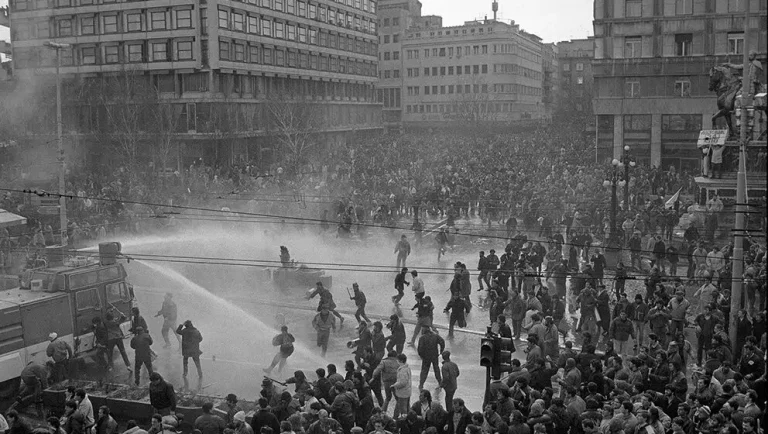 Vuk Drašković: Sećanje na 9. mart 1991: Dan kad je Srbija krenula u juriš