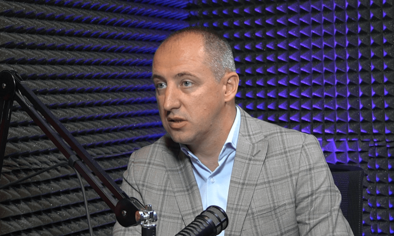 Istraživanje: Evo koliko stanovnika u RS podržava proteste u Srbiji, koliko ih je za SNSD, a koliko za opoziciju