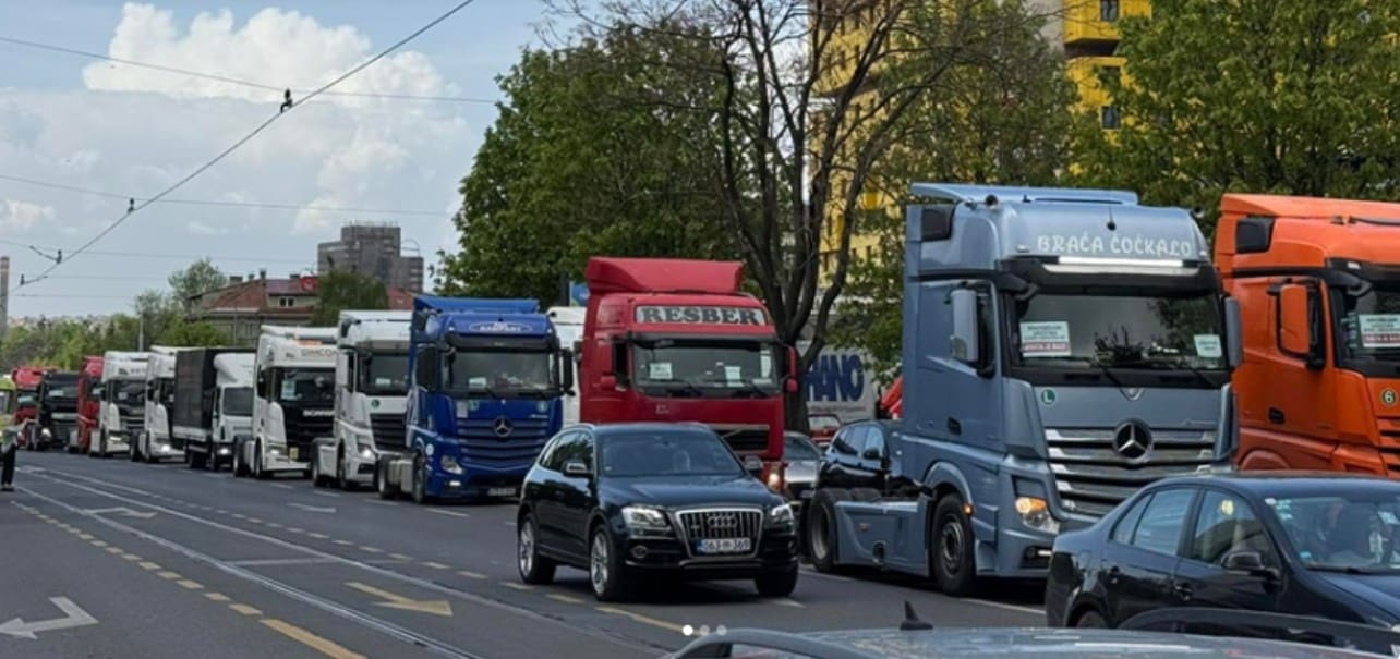Hrvatska počinje primati zahtjeve za dugotrajne vize za vozače Hrvatska počinje primati zahtjeve za dugotrajne vize za vozače