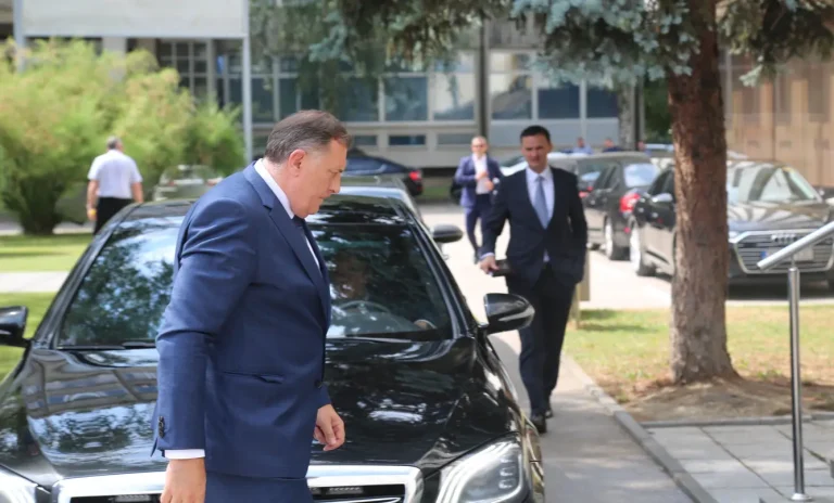 Dodik reagovao na estonske sankcije: To je kao kad pijanac…
