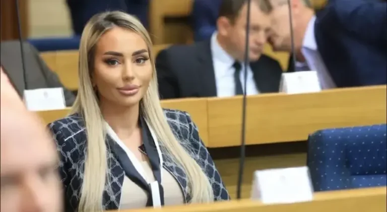Šljivić napustila DNS, Nešić ostao s jednim poslanikom – svojim bratom