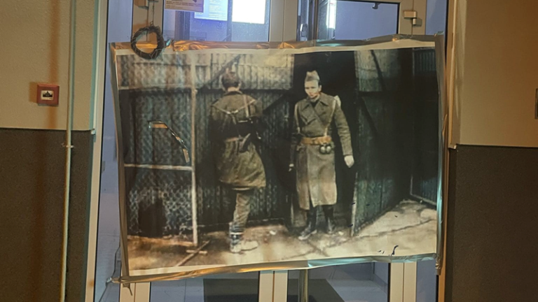 Odgođena izložba “Srpkinja” u Vukovaru