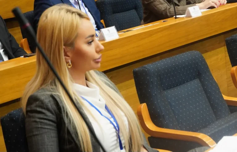 Oglasila se Nikolina Šljivić i pokazala diplome: Protiv mene se vodi orkestrirana kampanja