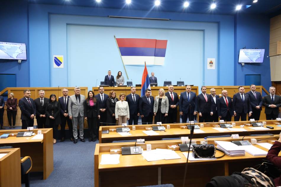 Evo ko savjetuje premijera i ministre u Republici Srpskoj: Neki imaju po dva savjetnika