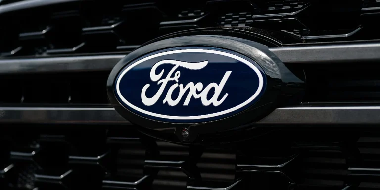 Ford povlači 4,3 miliona vozila u SAD zbog softverske greške