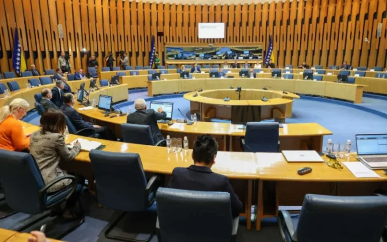 Dom naroda BiH bez kvoruma: SNSD i HDZ bojkotovali sjednicu, blokirani zakon o akcizama i EU reforme