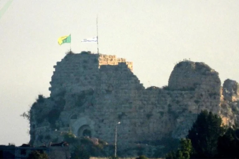 IZRAEL ZAUZEO STRATEŠKI DVORAC IZ DOBA KRSTAŠA: Najdublji prodor u Liban u posljednjih 25 godina