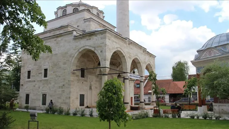 Muslimani širom svijeta danas obilježavaju Kurban-bajram