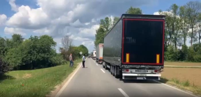 Gužve na GP Gradina, kamioni u kilometarskoj koloni (VIDEO)