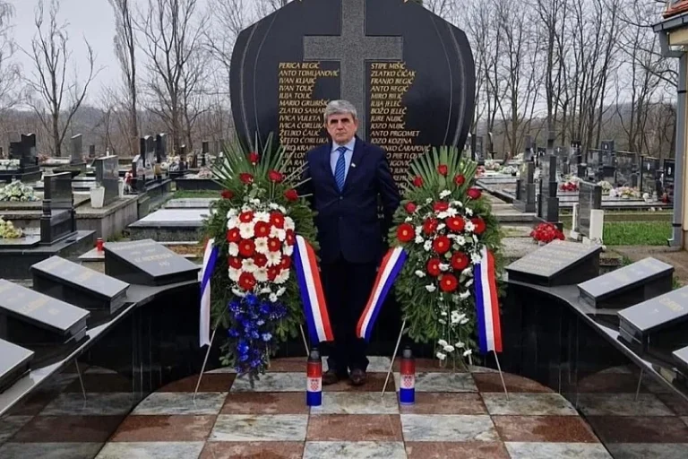 Spomenik u Modranu će uskoro biti vraćen: Ostat će isti oblik, ali s grbovima HVO-a i Herceg-Bosne