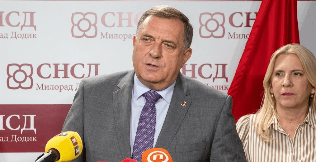 Bivši ambasador Turske u Srbiji: „Tramp pomaže Dodiku da ponovo stane na noge kako se izbori u BiH bliže“