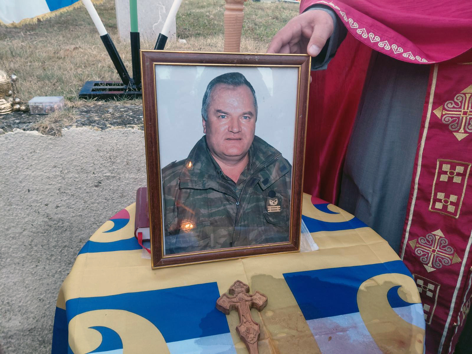 Vuk Bačanović: Kumir izvajan od nesreće – anatomija mita o Ratku Mladiću