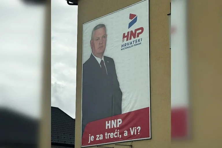 PORUKA U LIVNU: “HNP JE ZA TREĆI, A VI?” – Predizborni bilbord izazvao reakcije