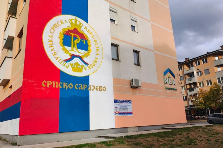 Sa murala u Istočnom Novom Sarajevu uklonjen natpis „genocidaši“