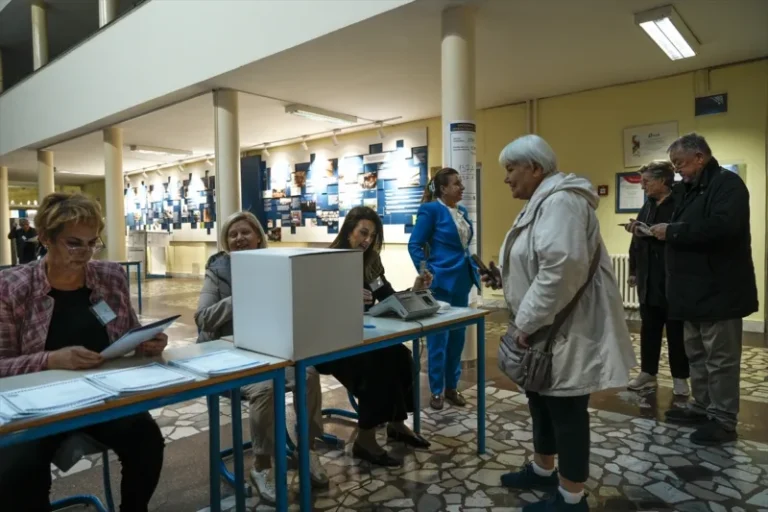 Kako je glasalo Sarajevo: Bećirović i Efendić prvi u po četiri opštine, Izetbegović slavio samo u Trnovu