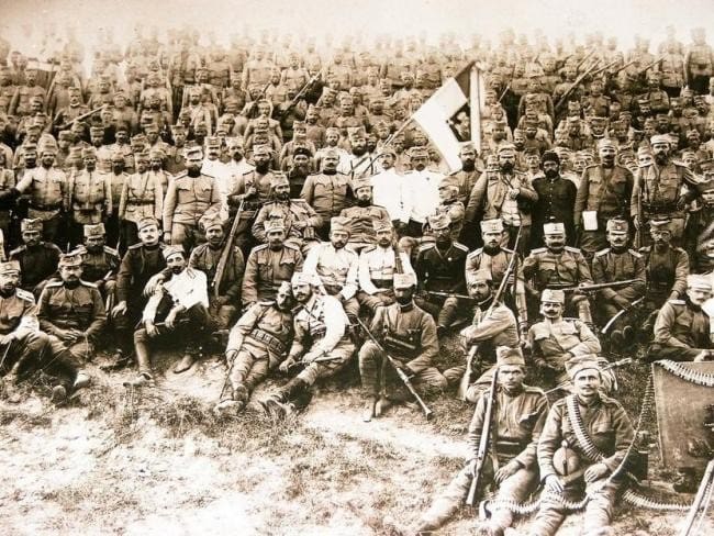 Aleksandar Savanović: Gvozdeni puk