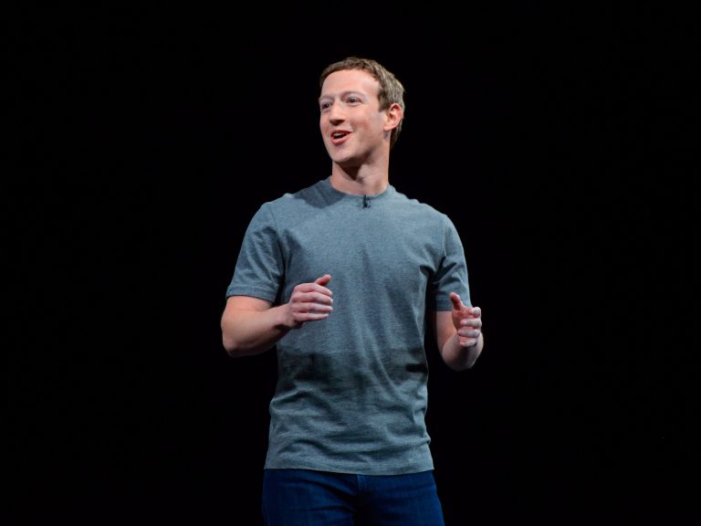 MARK ZUCKERBERG VLADA CARSTVOM BEZ GRANICA: Njegove proizvode koriste milijarde ljudi, a njega niko ne može smijeniti